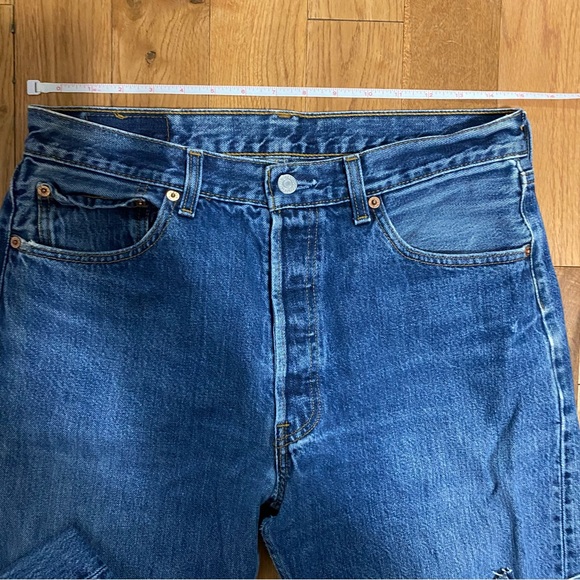 Vintage Levi’s 501 made in Canada - Picture 9 of 9